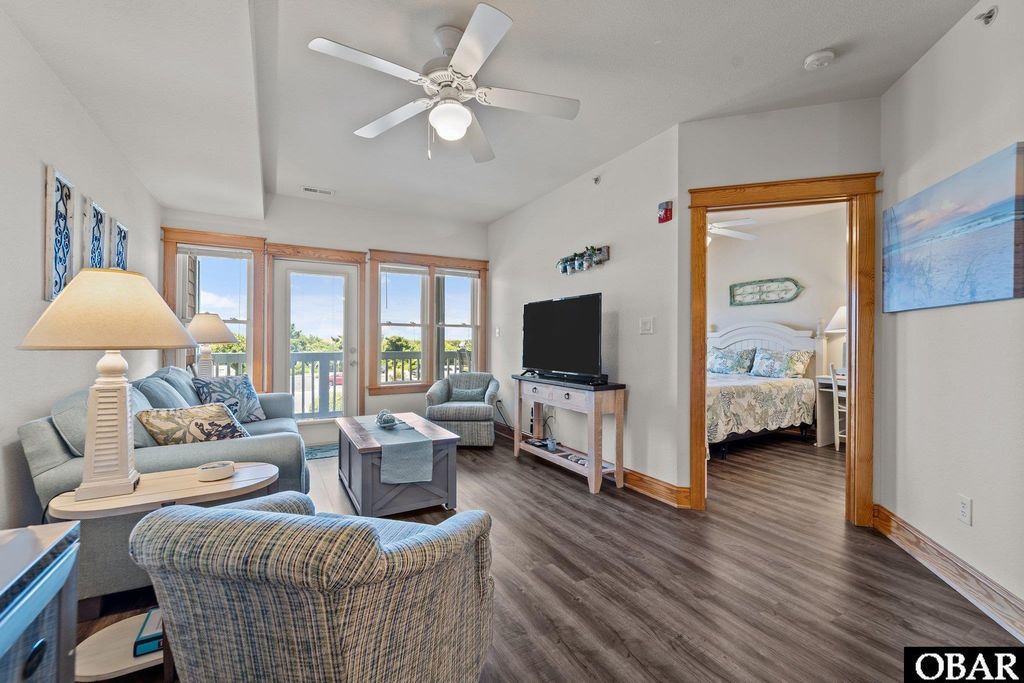 Image 10 of property listing at 107 W Gray Eagle St Unit 103A, Nags Head, NC 27959
