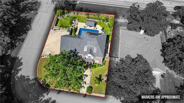 2901 Northaven Drive, Bentonville, AR 72712