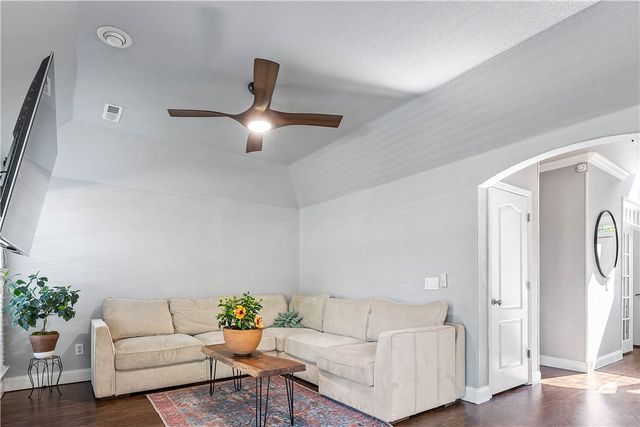 2901 Northaven Drive, Bentonville, AR 72712