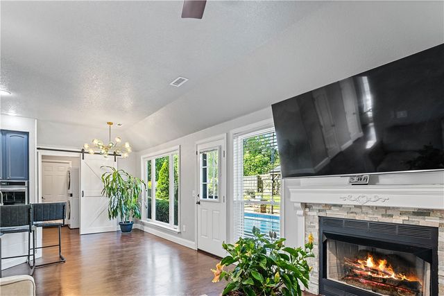 2901 Northaven Drive, Bentonville, AR 72712