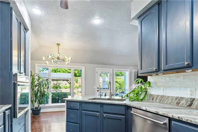2901 Northaven Drive, Bentonville, AR 72712