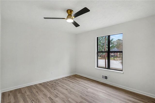 8472 Helmer Court, Riverdale, GA 30296