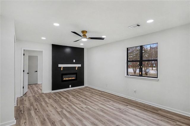 8472 Helmer Court, Riverdale, GA 30296