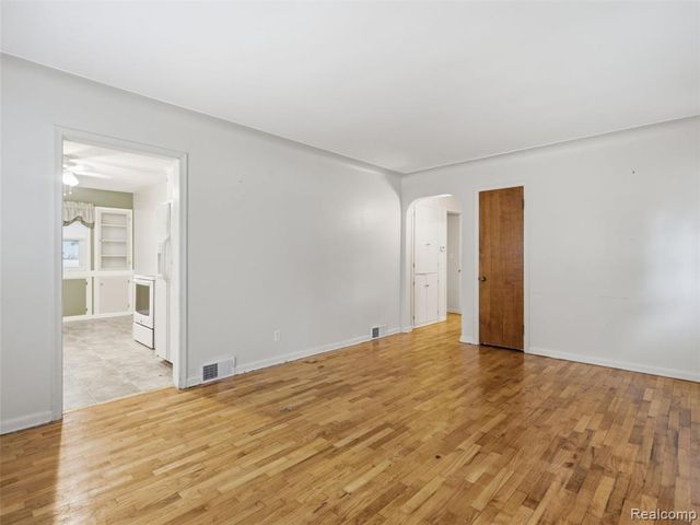 503 Bush Street, Linden, MI 48451