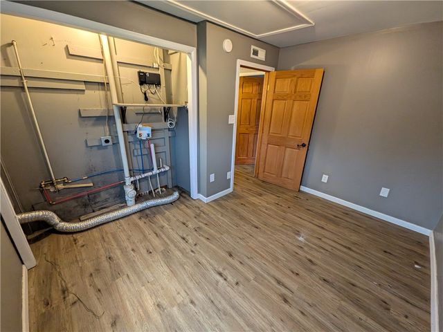 221 Caruso Dr, Monroeville, PA 15146