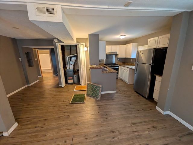 221 Caruso Dr, Monroeville, PA 15146