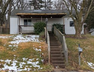 221 Caruso Dr, Monroeville, PA 15146