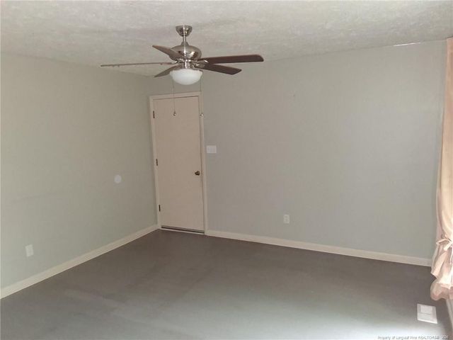 6413 Winter Park Drive, Fayetteville, NC 28304