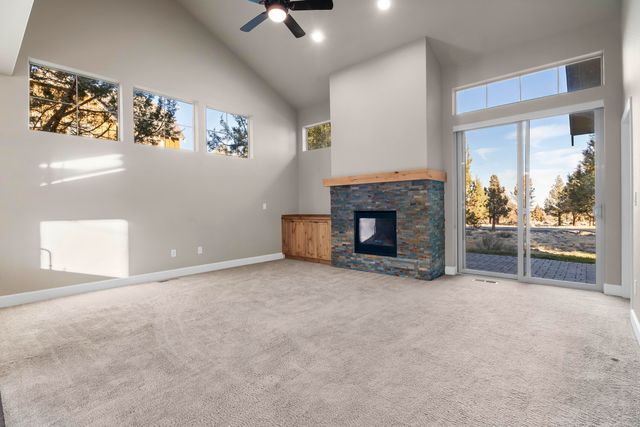 11090 Desert Sky Loop, Redmond, OR 97756