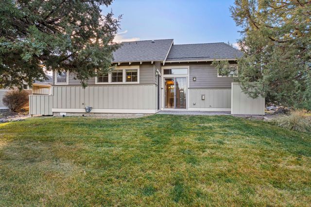 11090 Desert Sky Loop, Redmond, OR 97756