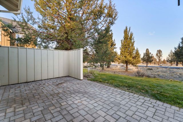 11090 Desert Sky Loop, Redmond, OR 97756