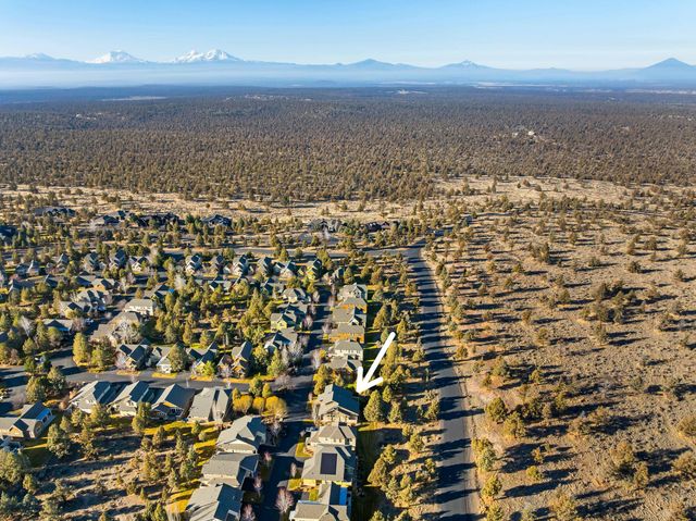 11090 Desert Sky Loop, Redmond, OR 97756