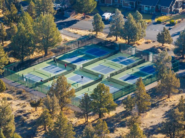 11090 Desert Sky Loop, Redmond, OR 97756