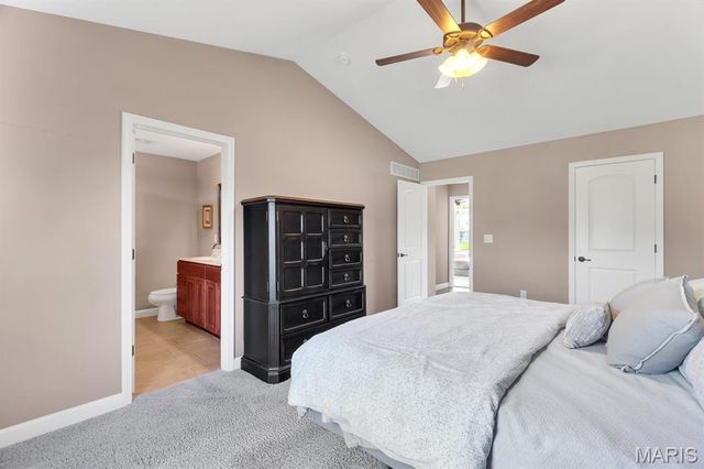 1913 Crimson Oak Drive, Maryville, IL 62062