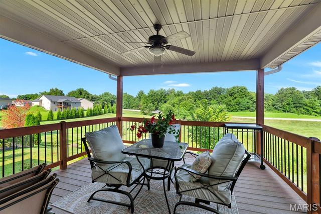 1913 Crimson Oak Drive, Maryville, IL 62062