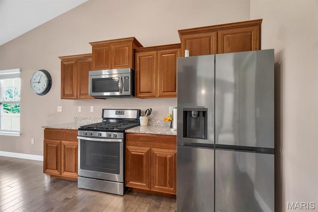 1913 Crimson Oak Drive, Maryville, IL 62062