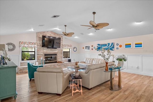 184 COLONY POINT DRIVE, Punta Gorda, FL 33950