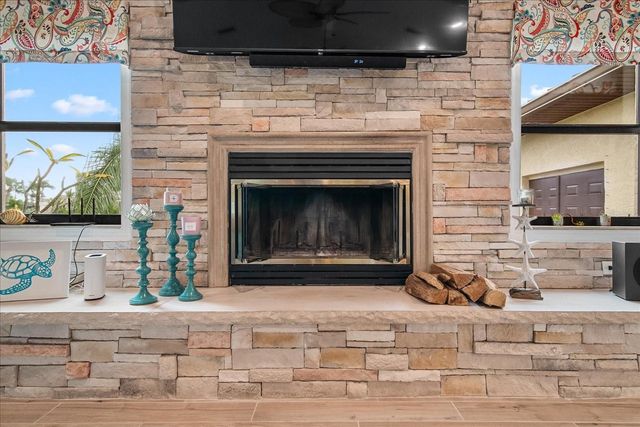 184 COLONY POINT DRIVE, Punta Gorda, FL 33950