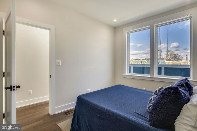 822 MADISON ST NW, Washington, DC 20011