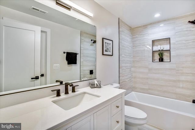 822 MADISON ST NW, Washington, DC 20011