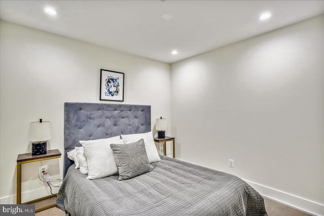 822 MADISON ST NW, Washington, DC 20011