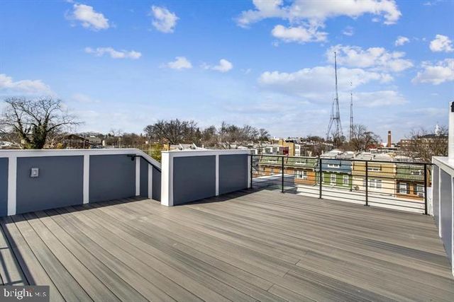 822 MADISON ST NW, Washington, DC 20011