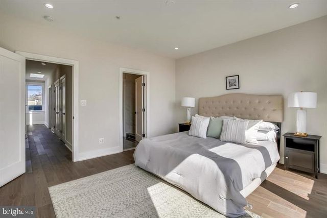 822 MADISON ST NW, Washington, DC 20011