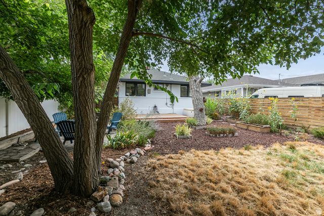 661 E REDONDO AVE, Salt Lake City, UT 84105