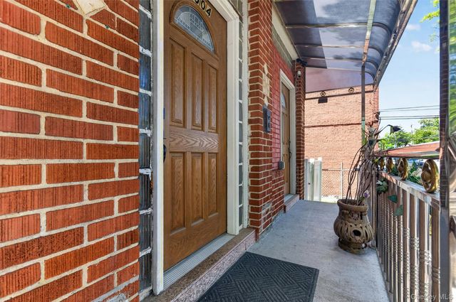 1904 Lacombe Avenue, Bronx, NY 10473