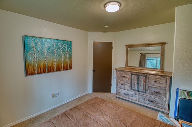 1185 CLOVERLEAF DRIVE, North Pole, AK 99705