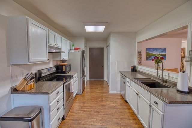 1185 CLOVERLEAF DRIVE, North Pole, AK 99705