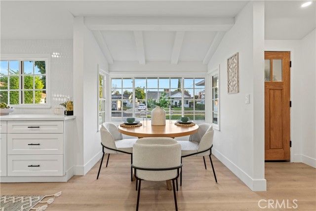 16951 Knapp Street, Northridge (los Angeles), CA 91343