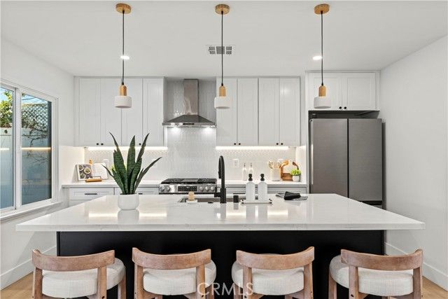 16951 Knapp Street, Northridge (los Angeles), CA 91343