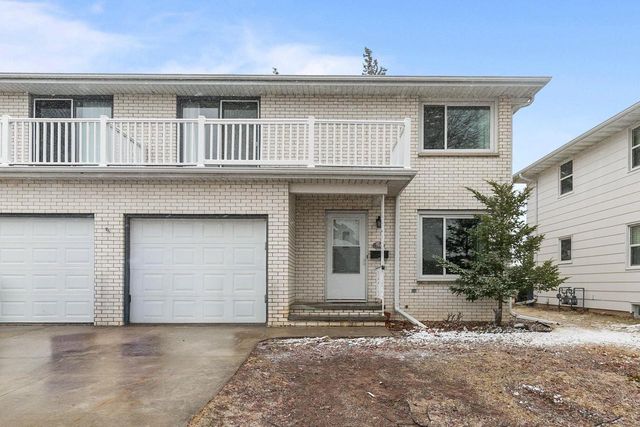 701 E LONGVIEW DRIVE, Appleton, WI 54911