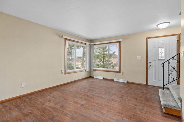 701 E LONGVIEW DRIVE, Appleton, WI 54911