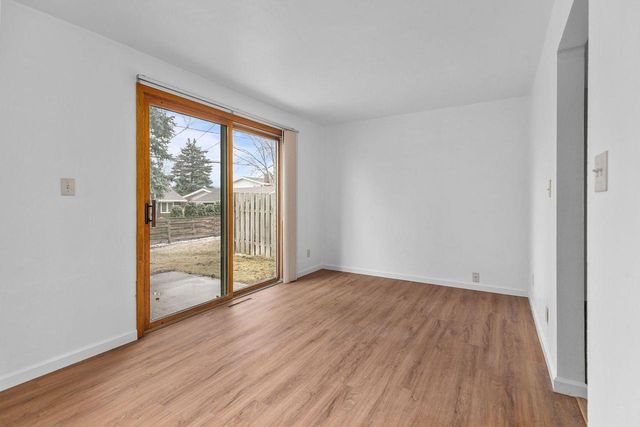 701 E LONGVIEW DRIVE, Appleton, WI 54911