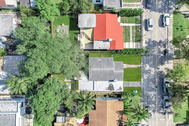 47 NW 49th St 3, Miami, FL 33127