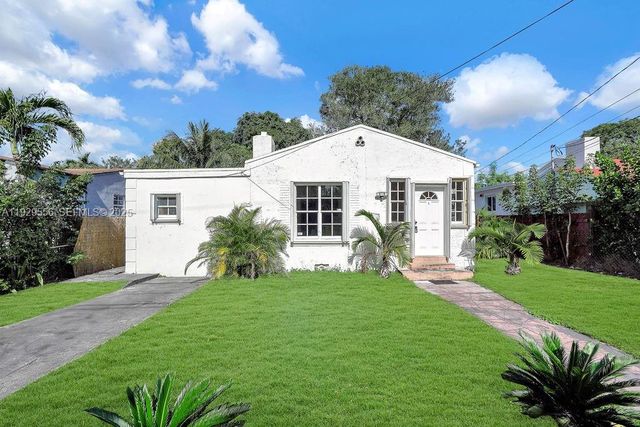 47 NW 49th St 3, Miami, FL 33127