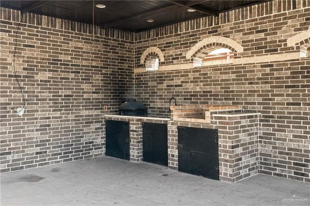 19118 Buck Fawn Drive, Edinburg, TX 78542