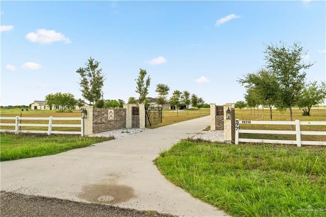 19118 Buck Fawn Drive, Edinburg, TX 78542