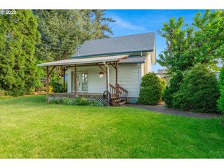 19860 LELAND Rd, Oregon City, OR 97045
