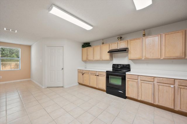 511 Travis Ranch Trail, Arlington, TX 76002