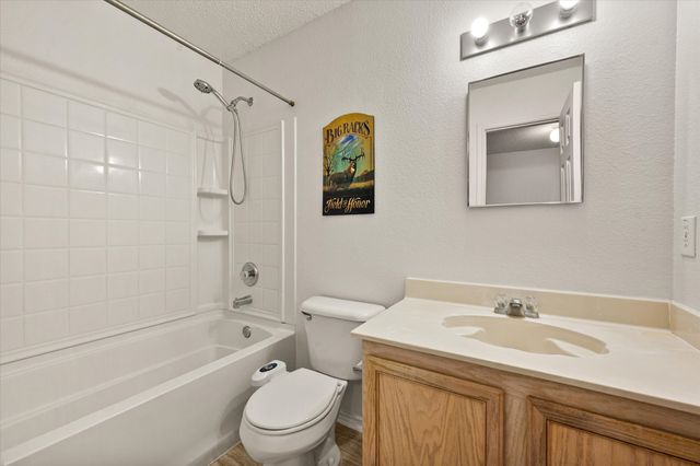511 Travis Ranch Trail, Arlington, TX 76002