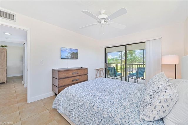 5530 Trailwinds DR 726, Fort Myers, FL 33907