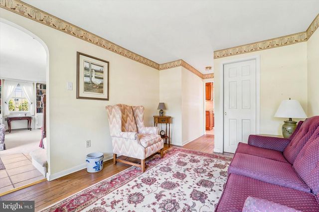 13 MULBERRY LN, Newtown Square, PA 19073