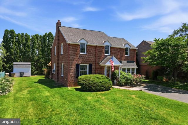 13 MULBERRY LN, Newtown Square, PA 19073