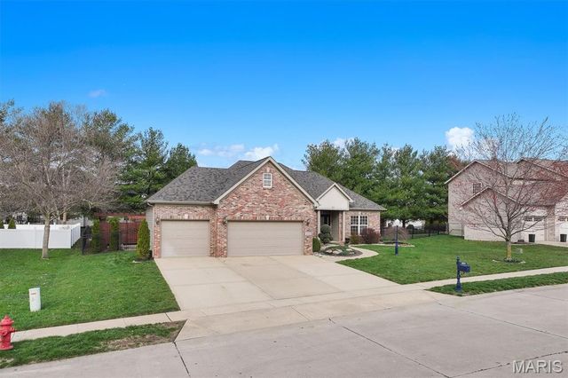 3324 Piazza Lane, Edwardsville, IL 62025