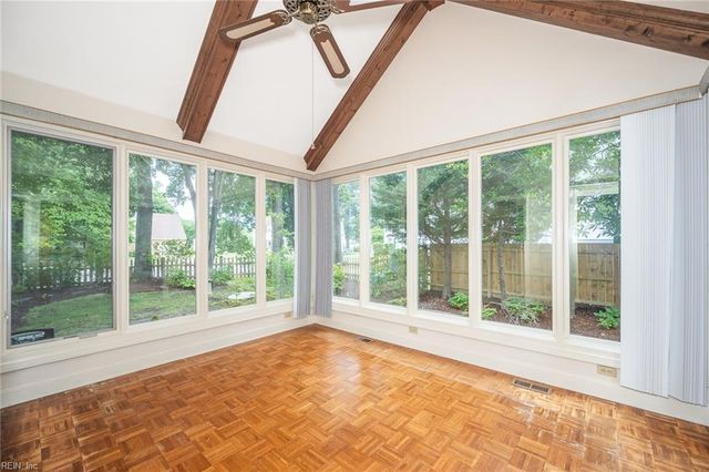 413 Wickwood DR, Chesapeake, VA 23322