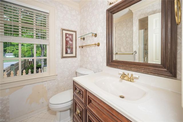 413 Wickwood DR, Chesapeake, VA 23322