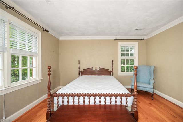 413 Wickwood DR, Chesapeake, VA 23322